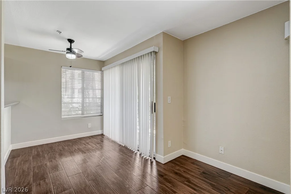 2120 Sealion, Las Vegas, NV 89128