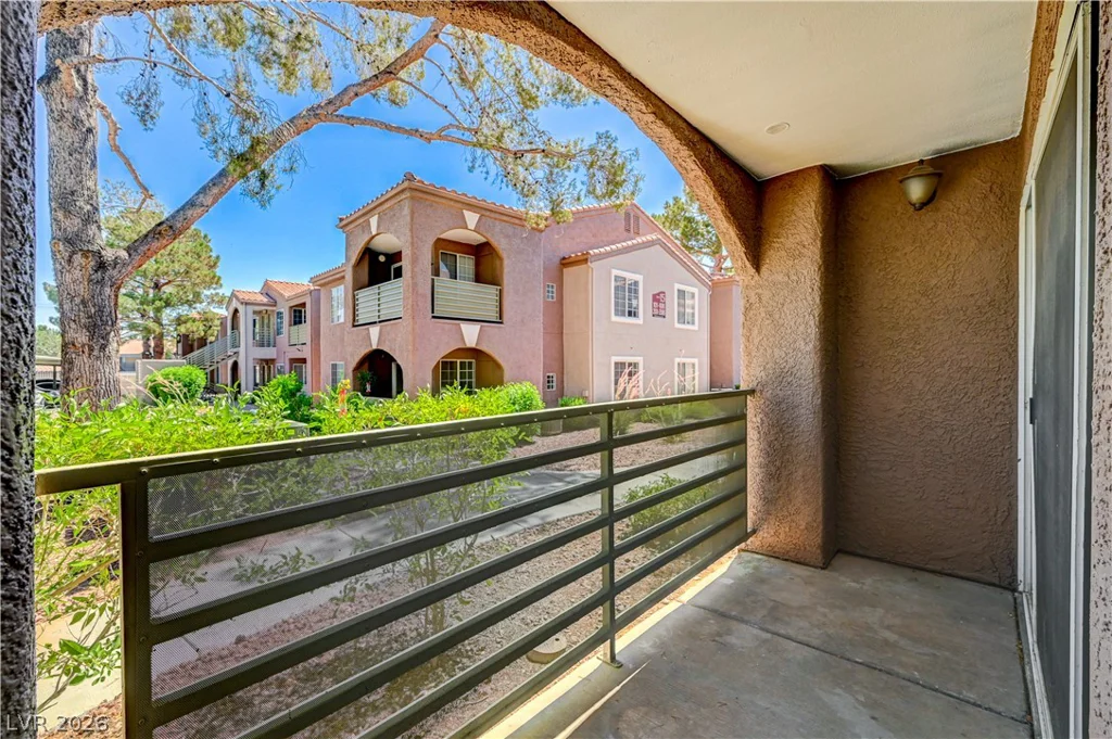 2120 Sealion, Las Vegas, NV 89128