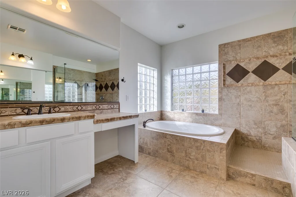 8676 Moreno Mountain, Las Vegas, NV 89178