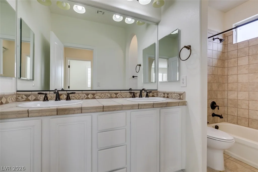 8676 Moreno Mountain, Las Vegas, NV 89178