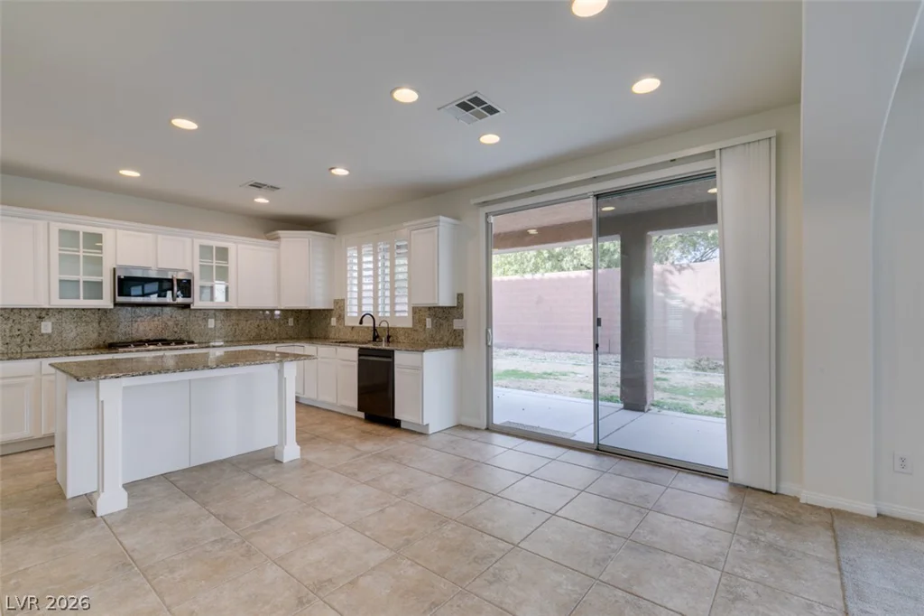 8676 Moreno Mountain, Las Vegas, NV 89178