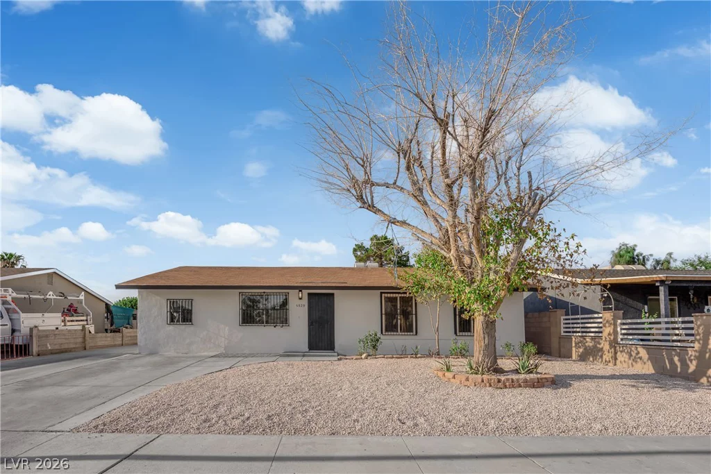 4829 Stillwater, Las Vegas, NV 89110