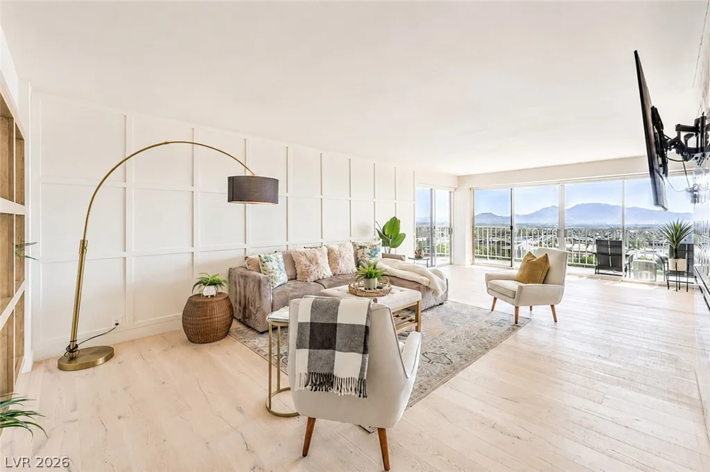 3111 Bel Air, Las Vegas, NV 89109