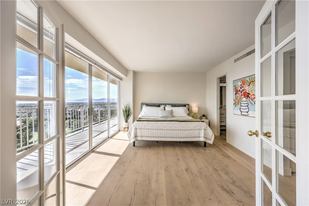 3111 Bel Air, Las Vegas, NV 89109