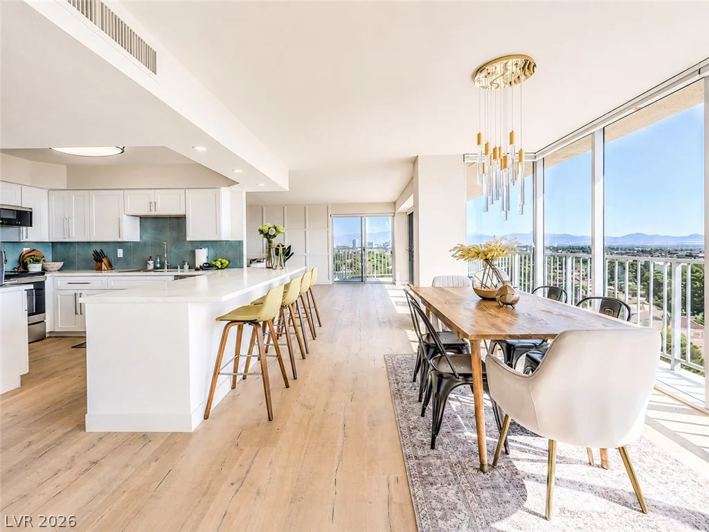 3111 Bel Air, Las Vegas, NV 89109