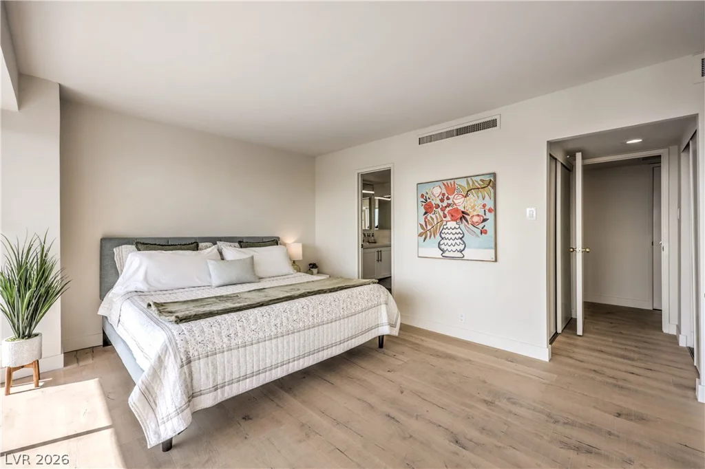 3111 Bel Air, Las Vegas, NV 89109