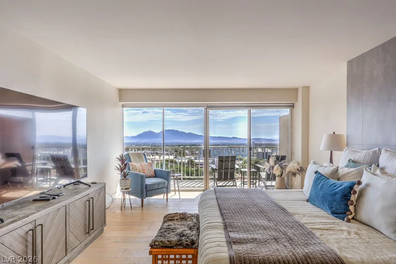 3111 Bel Air, Las Vegas, NV 89109