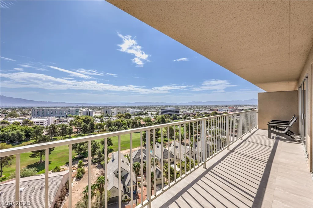 3111 Bel Air, Las Vegas, NV 89109