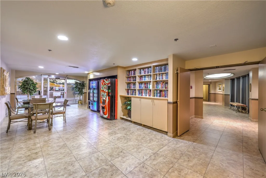 3111 Bel Air, Las Vegas, NV 89109