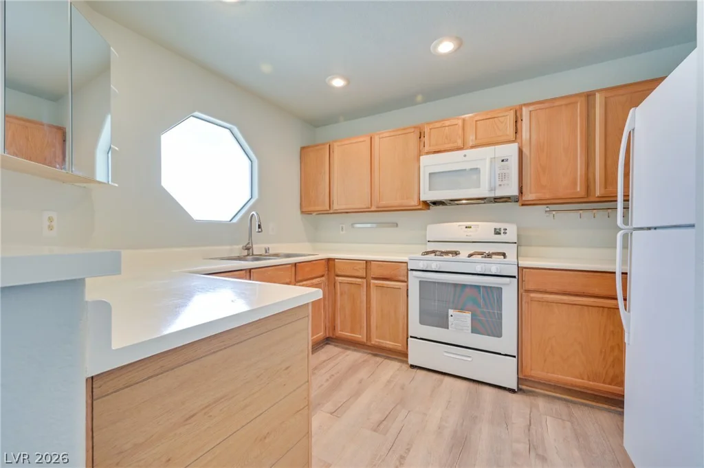 5066 Rainbow, Las Vegas, NV 89118