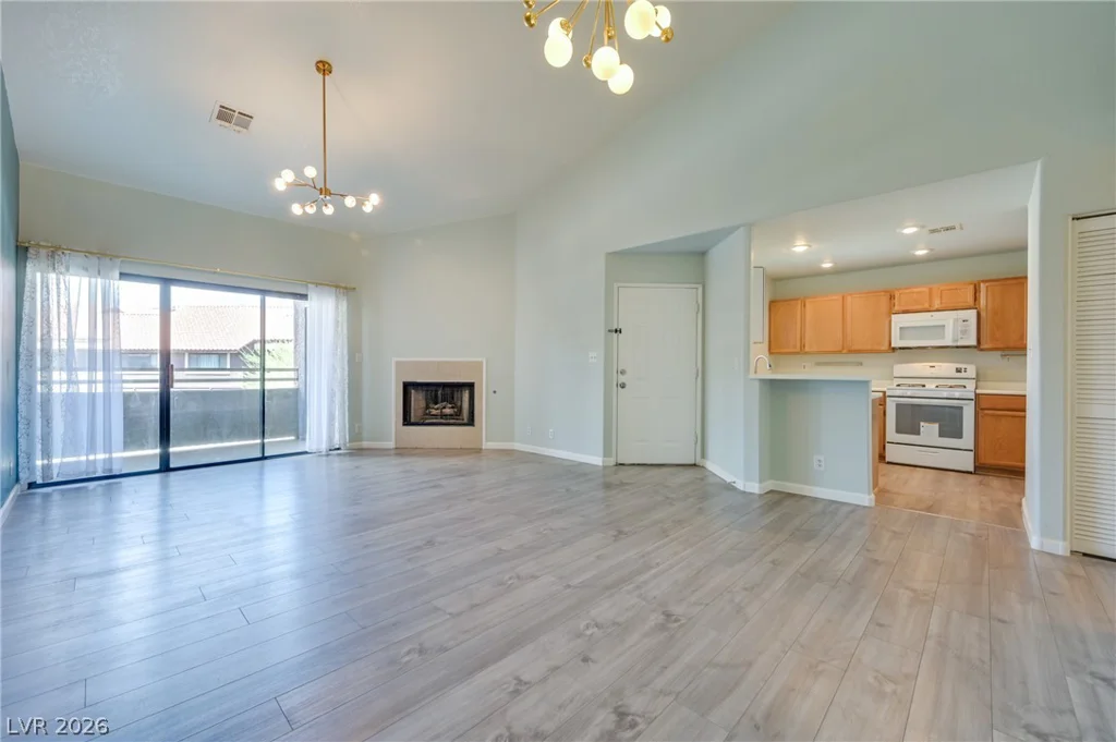 5066 Rainbow, Las Vegas, NV 89118