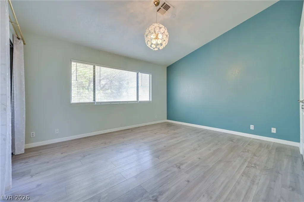 5066 Rainbow, Las Vegas, NV 89118