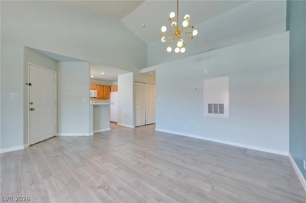 5066 Rainbow, Las Vegas, NV 89118