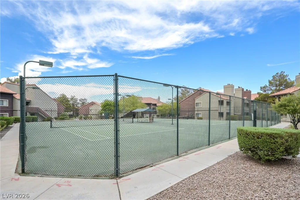 5066 Rainbow, Las Vegas, NV 89118