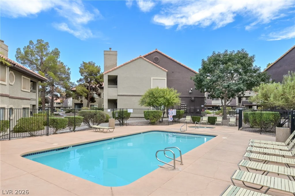5066 Rainbow, Las Vegas, NV 89118