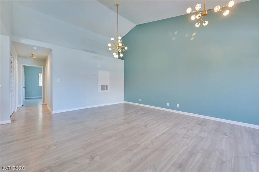 5066 Rainbow, Las Vegas, NV 89118