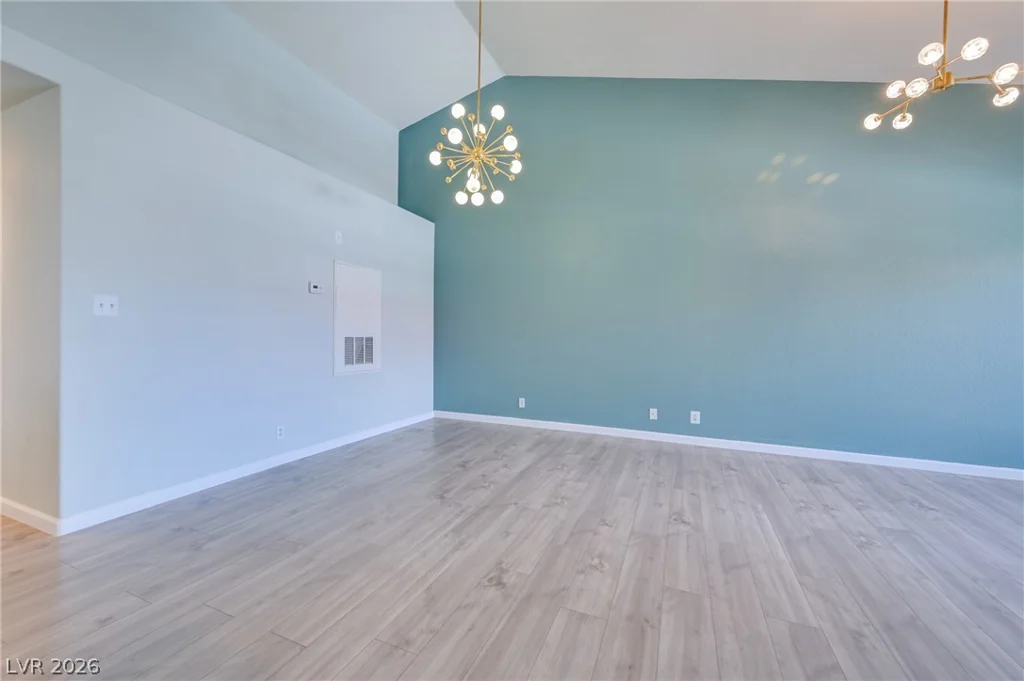 5066 Rainbow, Las Vegas, NV 89118
