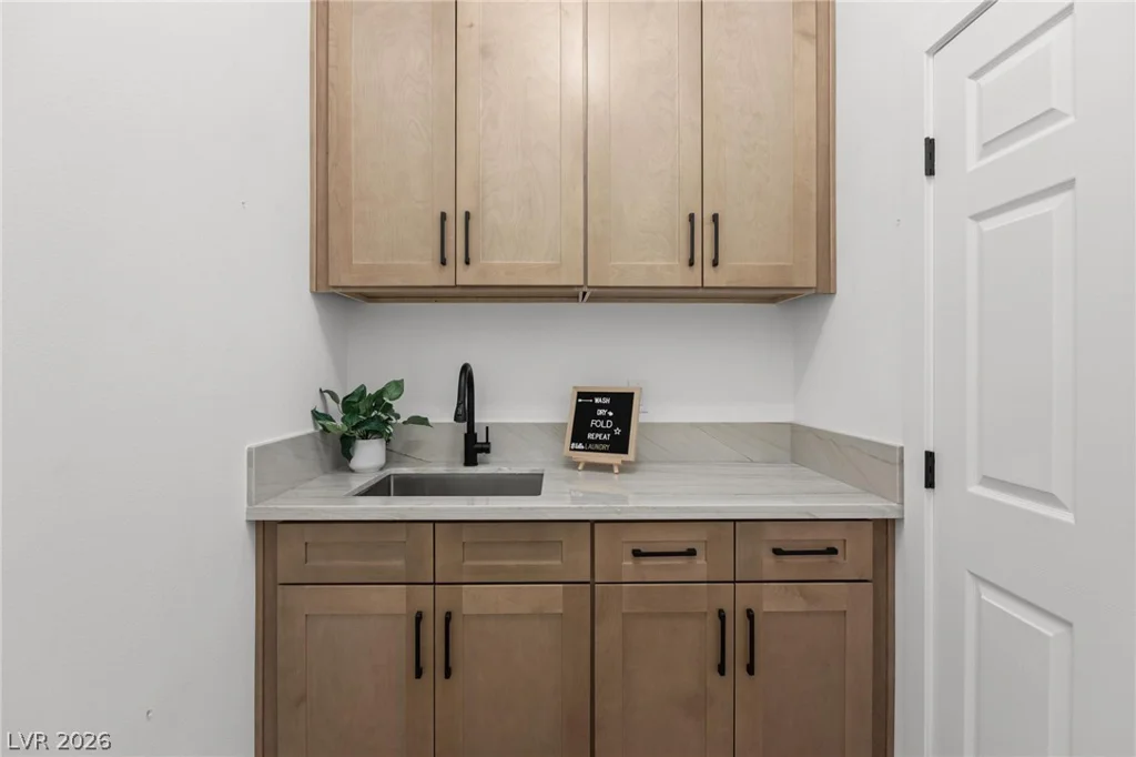 65 Twilight Rose, Las Vegas, NV 89138
