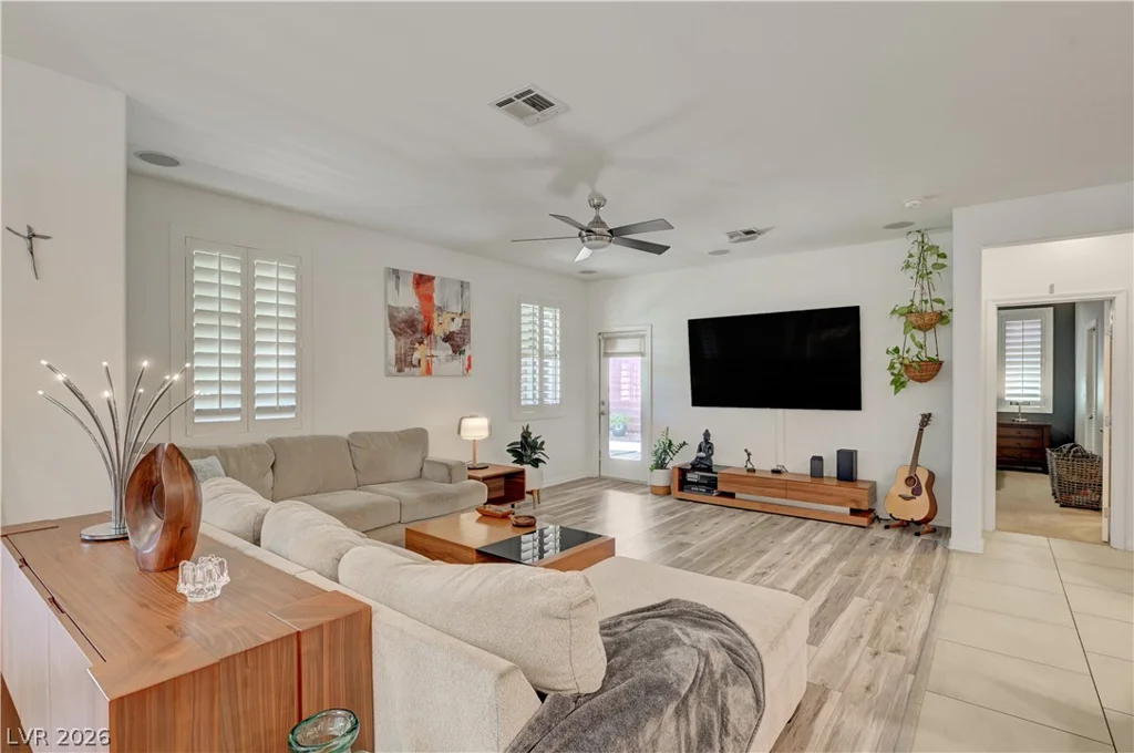 5483 Alden Bend, Las Vegas, NV 89135