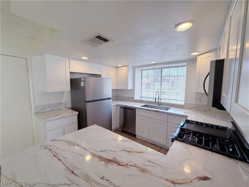 6544 Hartwood, Las Vegas, NV 89108