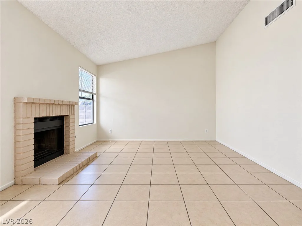 6544 Hartwood, Las Vegas, NV 89108