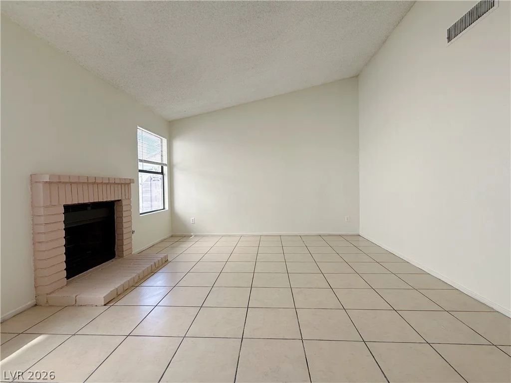 6544 Hartwood, Las Vegas, NV 89108