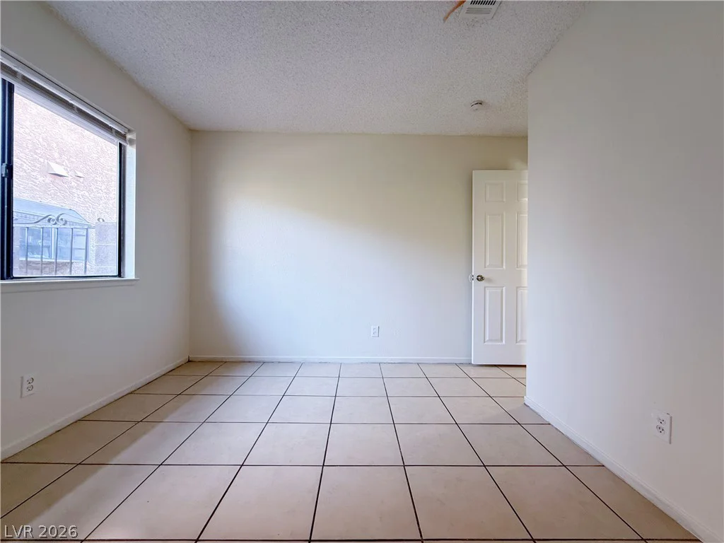 6544 Hartwood, Las Vegas, NV 89108