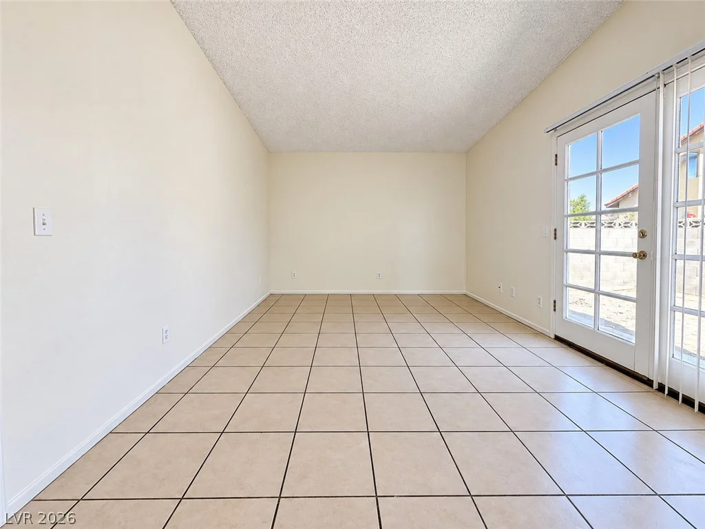 6544 Hartwood, Las Vegas, NV 89108