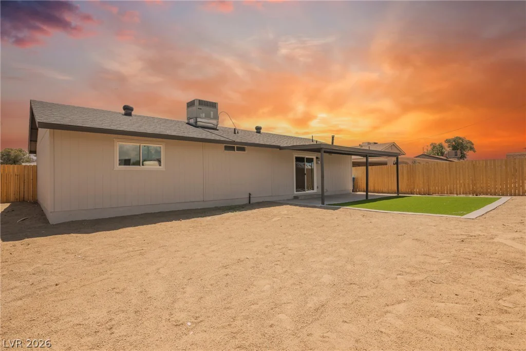 4972 Orinda, Las Vegas, NV 89120