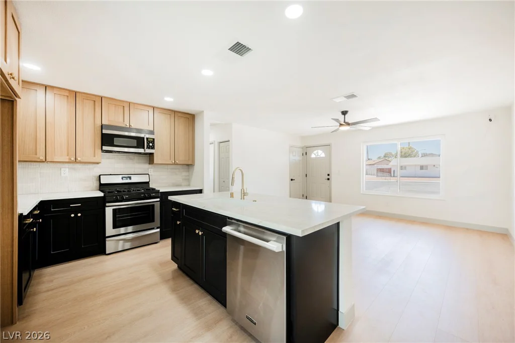4972 Orinda, Las Vegas, NV 89120