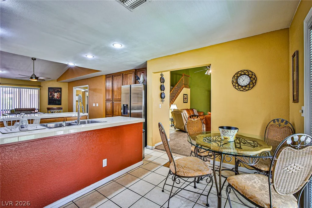 2769 Laguna Shores, Las Vegas, NV 89121