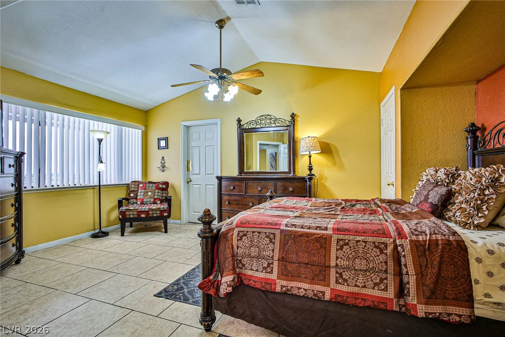 2769 Laguna Shores, Las Vegas, NV 89121