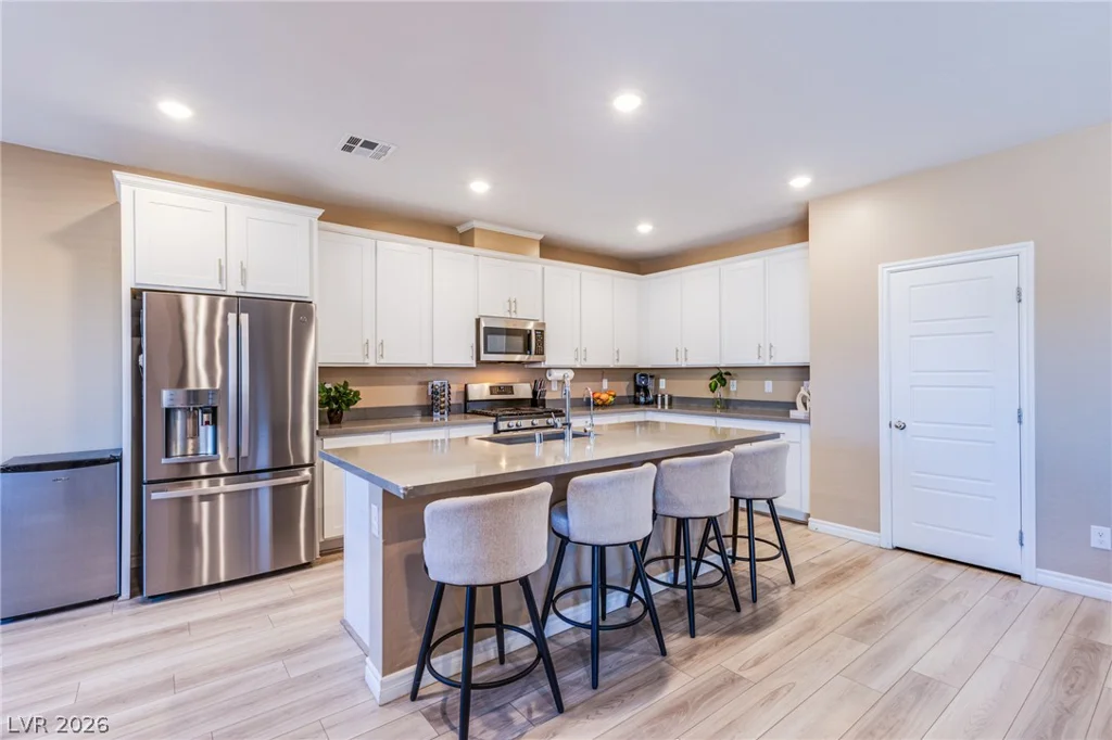 10080 Desert Azure, Las Vegas, NV 89178
