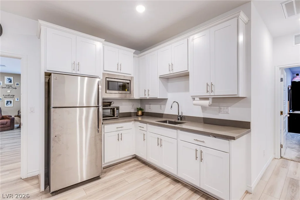 10080 Desert Azure, Las Vegas, NV 89178