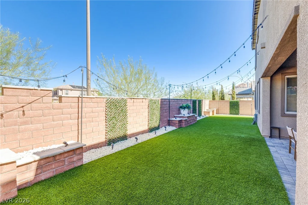 10080 Desert Azure, Las Vegas, NV 89178