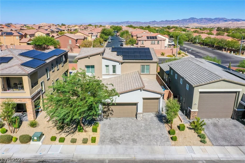 10080 Desert Azure, Las Vegas, NV 89178