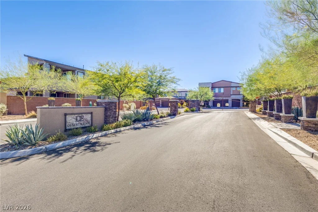 10080 Desert Azure, Las Vegas, NV 89178