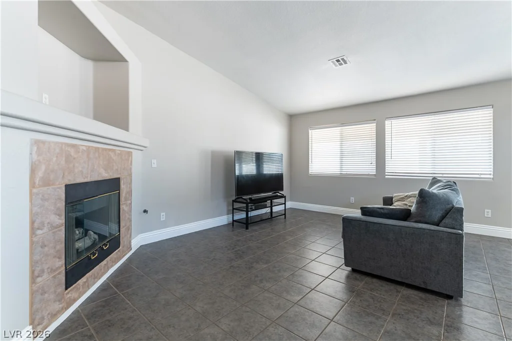 308 Horse Pointe, North Las Vegas, NV 89084