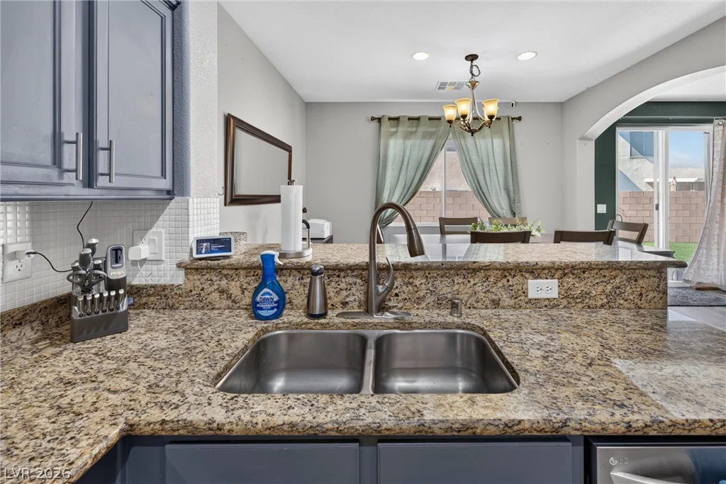 6684 Mojave Blush, Las Vegas, NV 89122