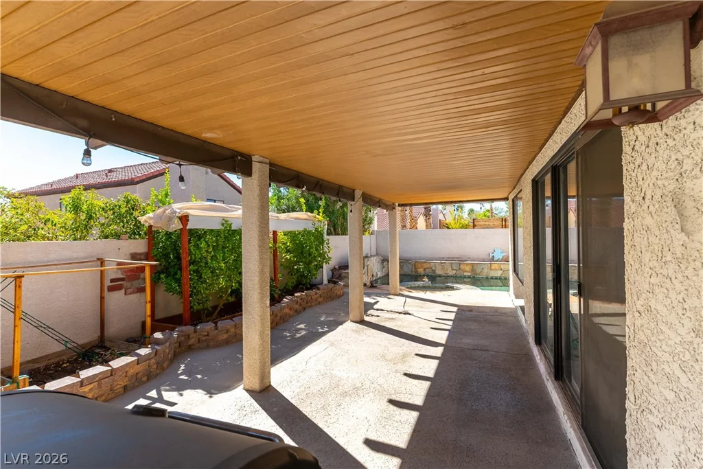 138 Monteen, Henderson, NV 89074
