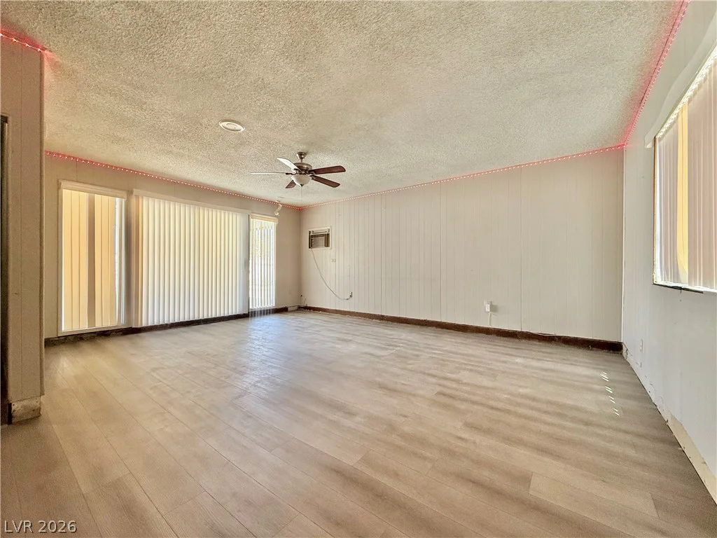 3000 LIBERTY, Las Vegas, NV 89121