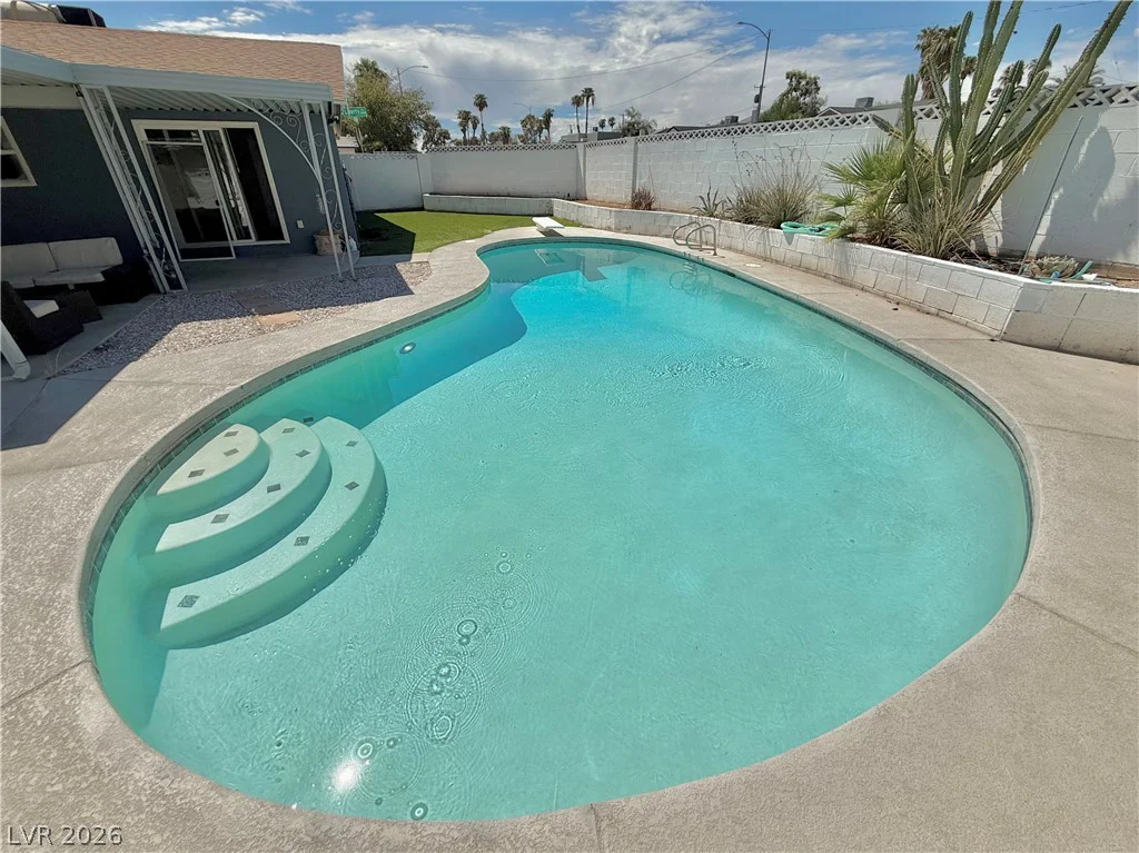 3000 LIBERTY, Las Vegas, NV 89121