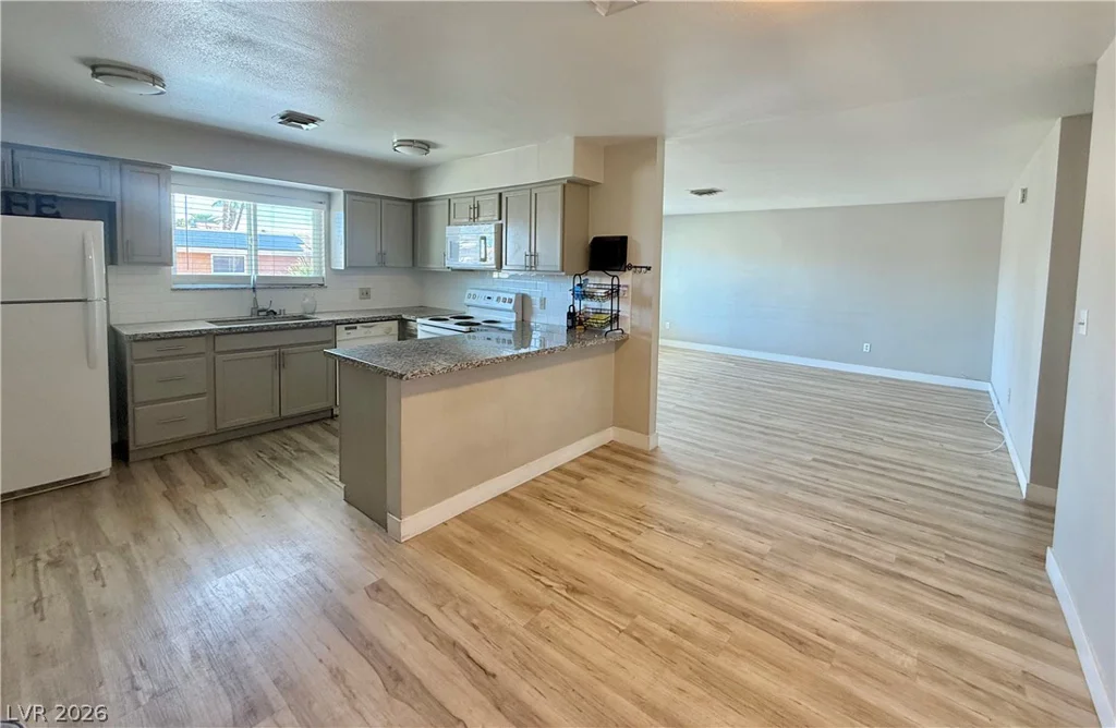 3000 LIBERTY, Las Vegas, NV 89121
