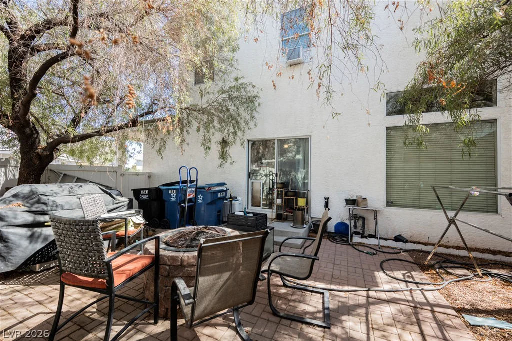 1541 Tillman Falls, Las Vegas, NV 89183