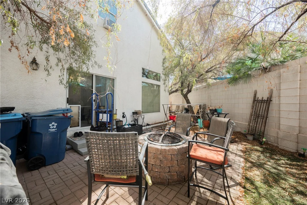 1541 Tillman Falls, Las Vegas, NV 89183