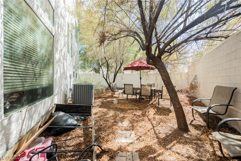 1541 Tillman Falls, Las Vegas, NV 89183
