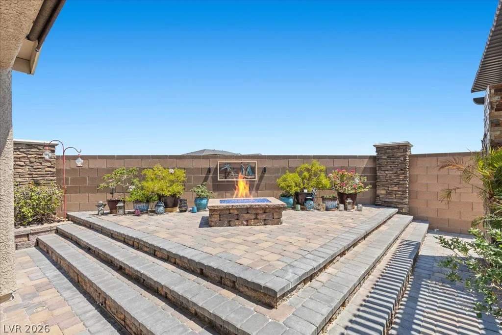 6982 Hopi Summit, Las Vegas, NV 89149