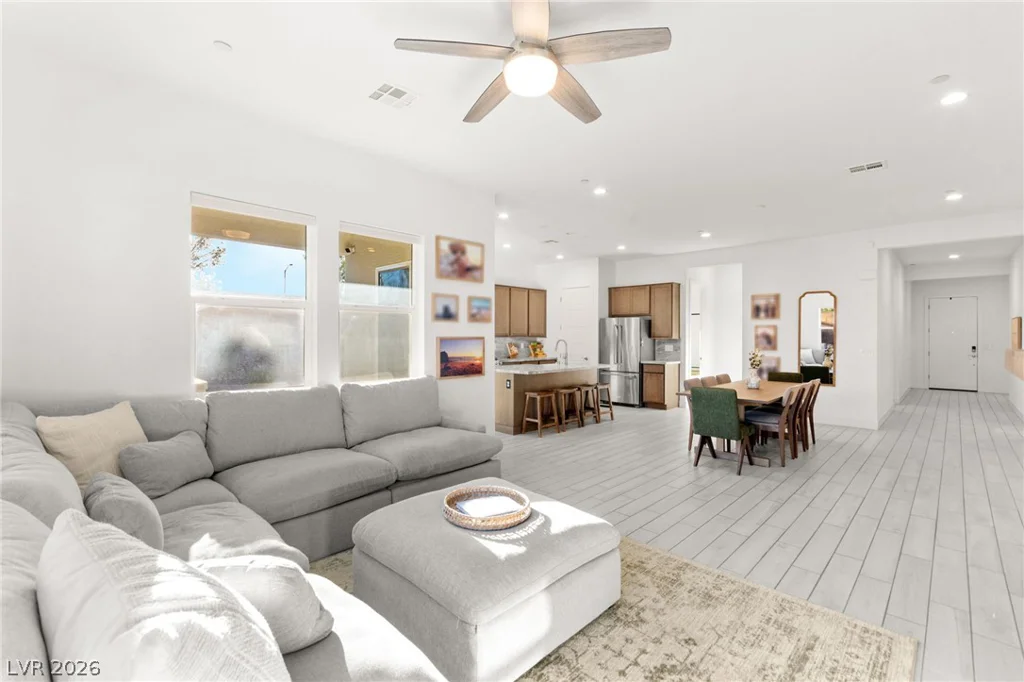 9999 Skye Gazer, Las Vegas, NV 89166