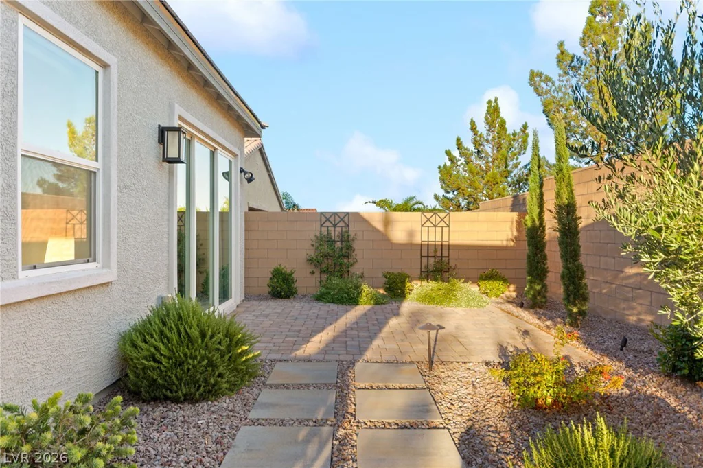9999 Skye Gazer, Las Vegas, NV 89166
