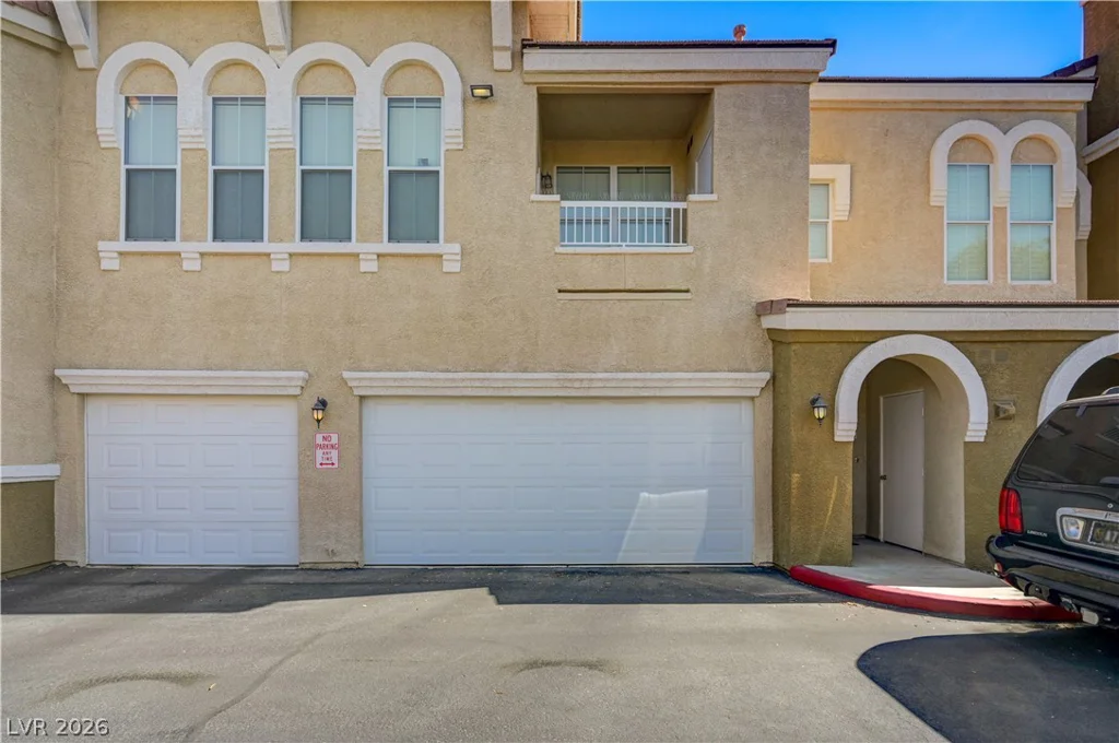 10001 Peace, Las Vegas, NV 89147